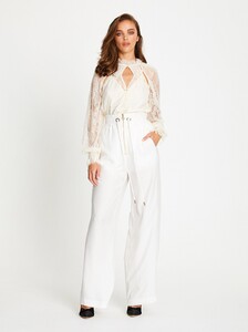 319WATO00301477-harvest-moon-top-french-vanilla-aliceMcCALL-5_92317bc8-6045-428d-80ee-4c9a18634f23.thumb.jpg.6cc15d2d2a3639326605581d0c2bd970.jpg