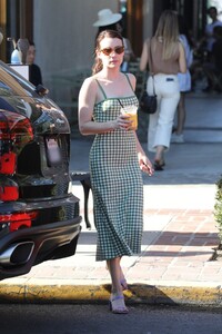        rob160819BZNimage122.jpg