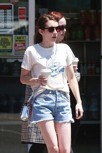        rob040819BZNimage103.jpg