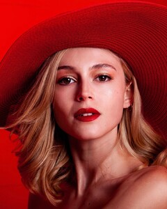 57259233_LaurineDaboville-shuba.thumb.jpg.4c0c1ca5d8e470c9ec1fe90f5b65b1c1.jpg