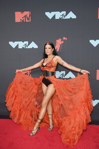 Halsey+2019+MTV+Video+Music+Awards+Arrivals+cpJ8YyQSs9Ux.jpg