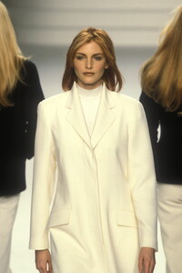 5984269_RalphLauren1996WomenRTW27.thumb.jpg.a2629b17b1b283896f940157914fe89a.jpg