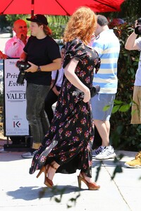       hen120819BZNimage123.jpg