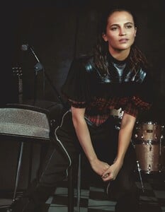       vik280819BZNimage106.jpg