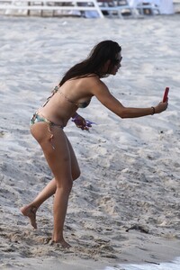       lim130819BZNimage18.jpg