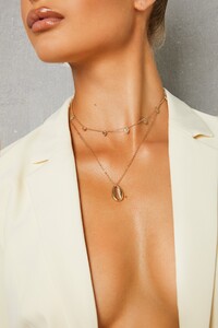 80r_4_huntington-lariet-gold-shell-necklace.jpg