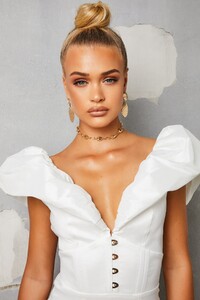 80r_5_9117-coast-choker-gold-shell-necklace.jpg