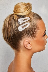 9109_4_isabel-set-silver-diamante-hairclips.jpg