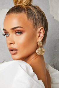 9124_5_rachel-earrings-gold-seashell.jpg