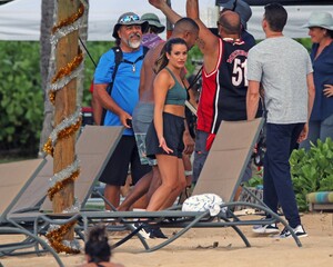        lea160819BZNimage113.jpg
