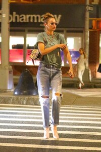       gig140819BZNimage20.jpg