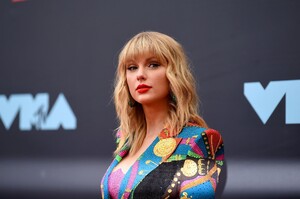       swi260819BZNimage105.jpg