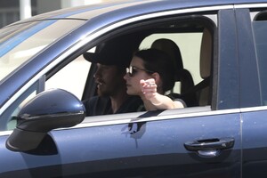       rob270819BZNimage22.jpg