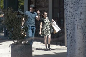       rob270819BZNimage12.jpg