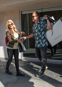 Heidi+Montag+Spencer+Pratt+shop+Gucci+Beverly+n8eZTIWGpsMx.jpg