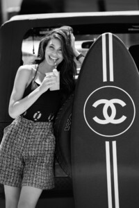 CHANEL_J12_Camila_Marrone-43.thumb.jpg.4134724d18509b776d3c67217d752dd7.jpg