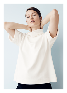 Campaign_Selects_funnel_neck_top_640x.png