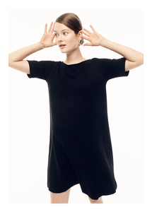 Campaign_Selects_short_sleeve_shift_dress_640x.png