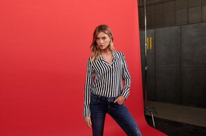 CrossJeans_fw2019_20-(16).thumb.jpg.ffe135310bfdf3a4c3b1d4589d1ae27e.jpg