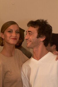 DOLCE-GABBANA-FALL-2000-RTW-BEAUTY-03-GISELE-BUNDCHEN-EUGENE-SOULEIMAN.thumb.jpg.e30dc7ba31e8ea3acaed9d717c0a3905.jpg