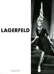 Karl_Lagerfeld_Spring_Summer_1994_02.thumb.png.b804cc30d773f0583a76a30d90ab37c5.png