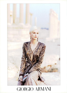 Lindbergh_Giorgio_Armani_Spring_Summer_1994_03.thumb.png.e13976b6b52ed2af0a87eb8aba5d0864.png