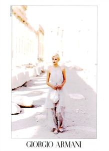 Lindbergh_Giorgio_Armani_Spring_Summer_1994_04.thumb.png.04d3f428ba1d656381c2ed1fda638ad9.png