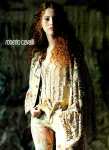 Roberto_Cavalli_Spring_Summer_1994_01.thumb.png.a5c820bd54a871efea17b2abf20c4d0c.png