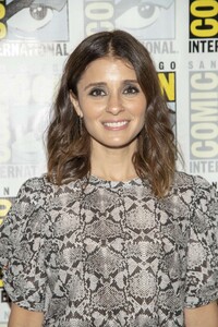 Shiri-Appleby---What-Just-Happened-Press-Room-at-Comic-Con-San-Diego-2019-02.jpg