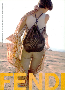 Snyder_Fendi_Spring_Summer_1994.thumb.png.5270fe4e8f27a6ec2d8ebcec8a148fe6.png