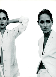 Strenesse_Group_Spring_Summer_1994_03.thumb.png.cd55f329a9dc291de3b339519403160b.png