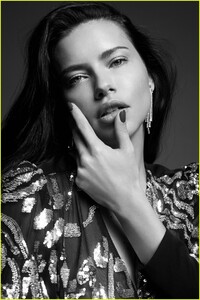 adriana-lima-bcbg-max-azria-august-2019-10.thumb.jpg.d987748602fac6ccae04af8053bcec6a.jpg