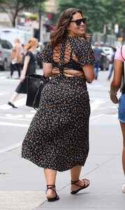 ashley-graham-with-two-drinks-in-nyc-07-31-2019-1.jpg