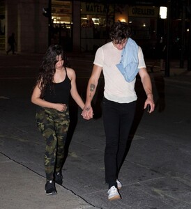 camila-cabello-and-shawn-mendes-out-in-montreal-08-19-2019-6.jpg