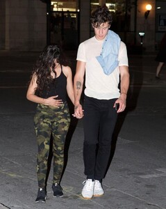 camila-cabello-and-shawn-mendes-out-in-montreal-08-19-2019-7.jpg