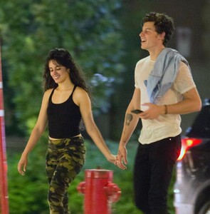 camila-cabello-and-shawn-mendes-out-in-montreal-08-19-2019-8.jpg