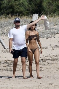 camila-morrone-rocks-leopard-print-bikini-while-enjoying-the-beach-and-jet-ski-ride-with-leonardo-dicaprio-in-corsica-france-0800819_4.thumb.jpg.729b3f2e22a7ef15e9e690b60aceac8f.jpg