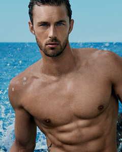 davidoffparfums_65305710_341918980039198_5226025361279486470_n.jpg
