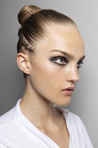 dior-hc-bks-v-rf19-3739.thumb.jpg.c52abc6b80eb51f0e538e320e246f9c8.jpg