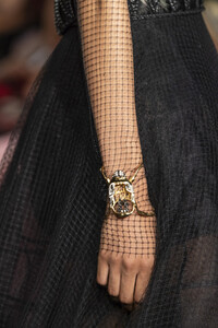 dior-hc-clp-rf19-0787.thumb.jpg.e731c26c2e8d50e75dfe4968700d8632.jpg