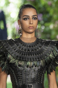 dior-hc-clp-rf19-0858.thumb.jpg.272ccd428f7f37c1703475599c79b4d0.jpg