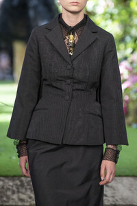 dior-hc-clp-rf19-0900.thumb.jpg.b1612dfae8134710ca087ea9f864de5d.jpg