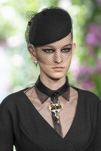 dior-hc-clp-rf19-0924.thumb.jpg.7c46e250526c2ede280e8b778a206732.jpg