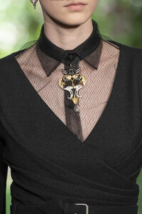 dior-hc-clp-rf19-0927.thumb.jpg.aacb2851523578c9299dd9fba49eb14f.jpg
