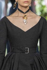 dior-hc-clp-rf19-0995.thumb.jpg.c86b6c2bbb4e3ec7664e6347682449de.jpg