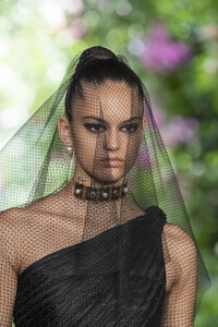 dior-hc-clp-rf19-1178.thumb.jpg.d489895c180d1bc64e4ae3f0e27b2cb2.jpg