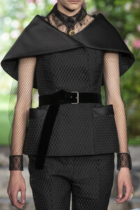 dior-hc-clp-rf19-1506.thumb.jpg.cdbde5f07c5dcd3e6c2a1a560c4a68d5.jpg