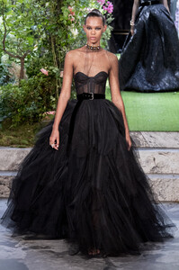 dior-hc-rf19-2043.thumb.jpg.54c7121721c3460ecb4e6eb0a1a20e9f.jpg