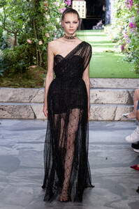 dior-hc-rf19-2206.thumb.jpg.3bf05f81b000a7d2469930f1af8e67bd.jpg