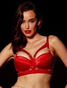 elvis_red_bra_6_9786cafc-52b0-44b7-8e8c-7b87b8bc68f1_1400x.progressive.jpg